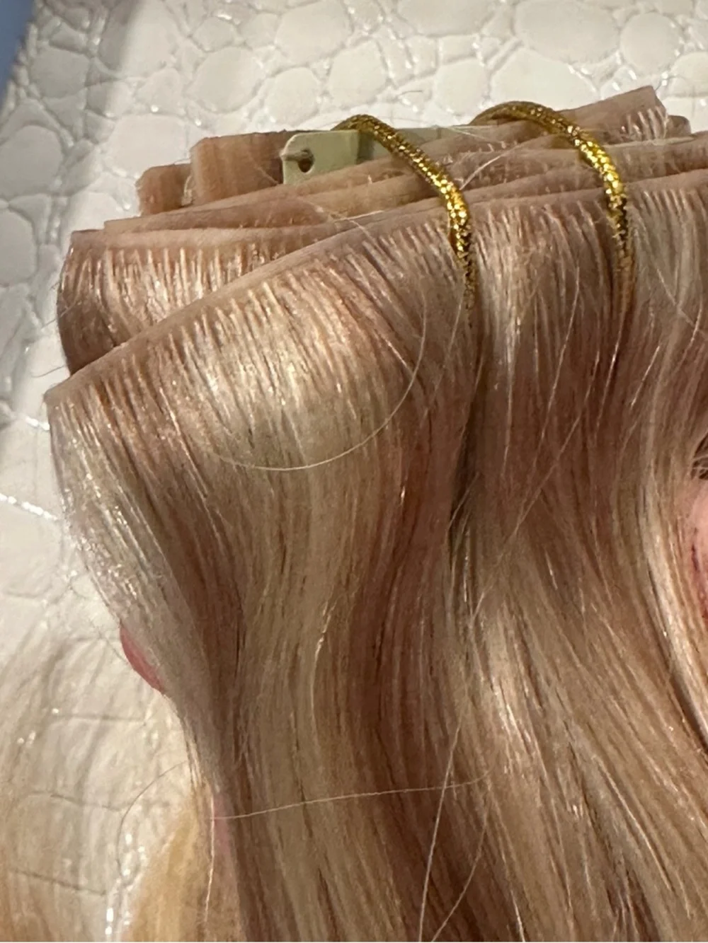 20” Dirty Blonde 18/22 Invisible Edge Clip in Human Hair Extensions 110g 7pc TB5
